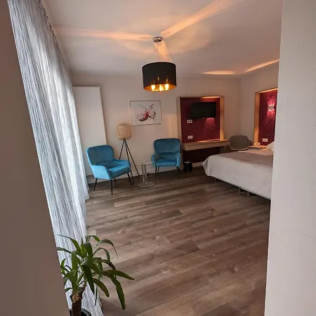 מלון Weinhotel St. Stephanus