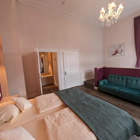 מלון Weinhotel St. Stephanus 4*