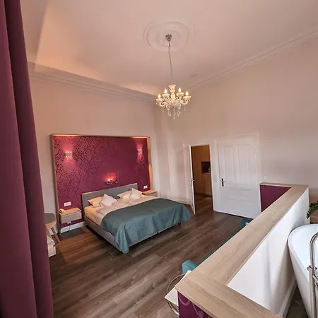מלון Weinhotel St. Stephanus