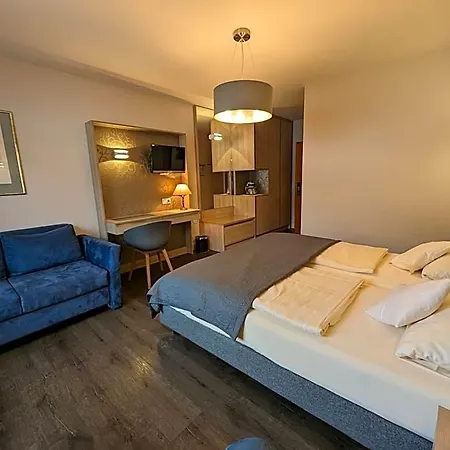 호텔 Weinhotel St. Stephanus 젤틴겐라티그