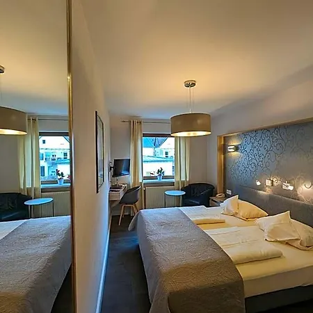 호텔 Weinhotel St. Stephanus 젤틴겐라티그