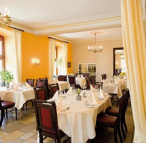 Weinhotel St. Stephanus 4* 젤틴겐라티그